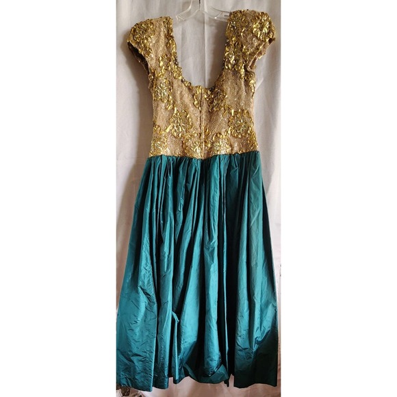 Vintage formal gown - Picture 8 of 13